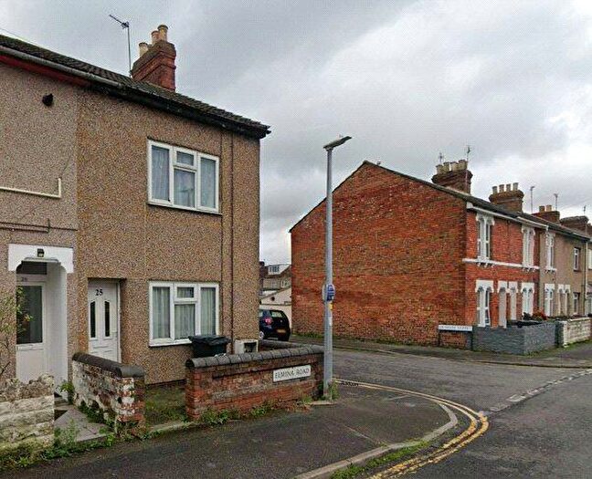 2 Bedroom Terraced House To Rent In Elmina Road, Swindon, Wiltshire, SN1