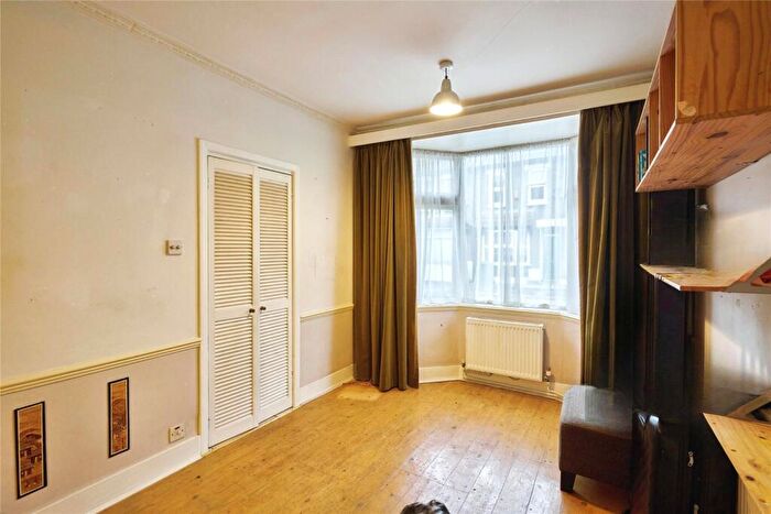 2 Bedroom Terraced House For Sale In Aldworth Road, London, E15