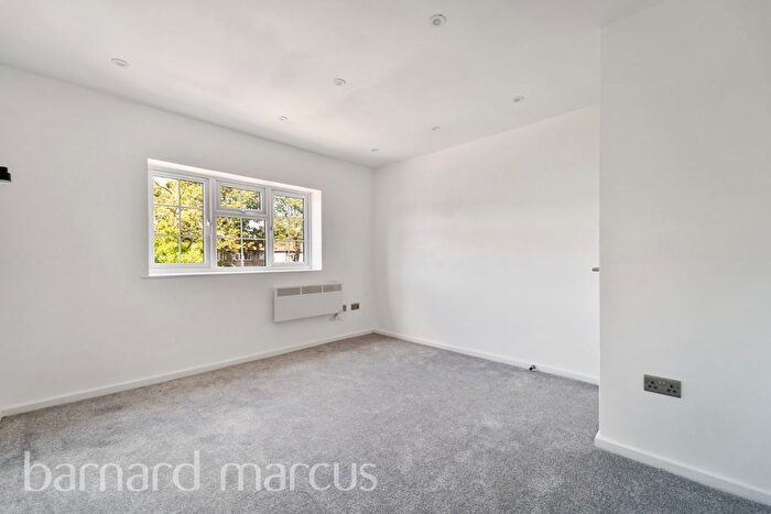 1 Bedroom Flat To Rent In Hounslow Road, Hanworth, Feltham, TW13