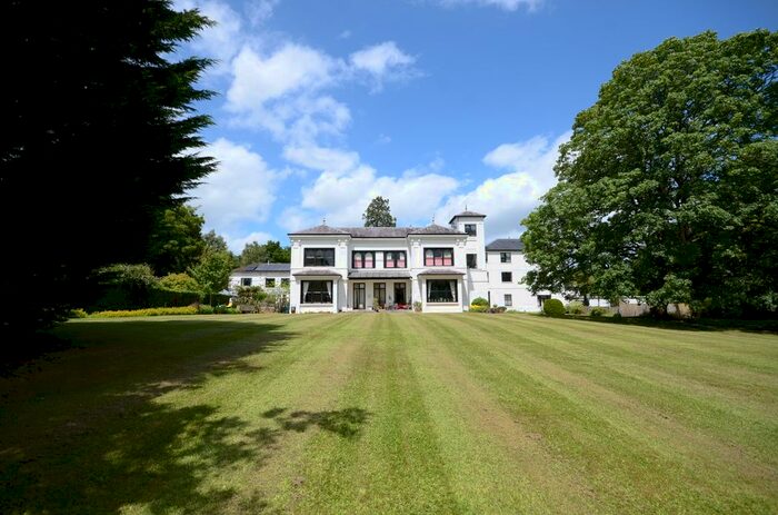 3 Bedroom Flat To Rent In Wokingham Road, Crowthorne, RG45