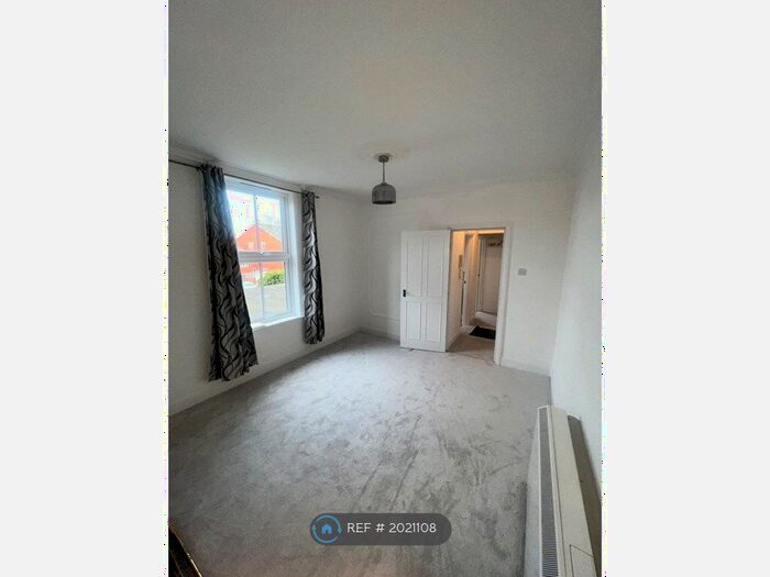 1 Bedroom Flat To Rent In Burlington Road, Ipswich, IP1