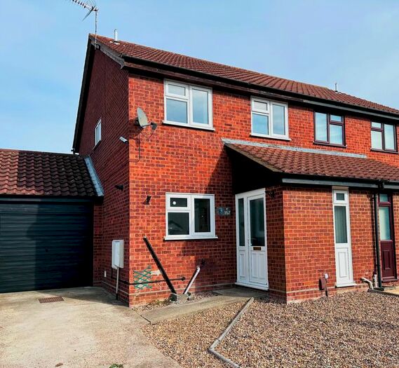 4 Bedroom Semi-Detached House To Rent In Dover Road, Ipswich, IP3