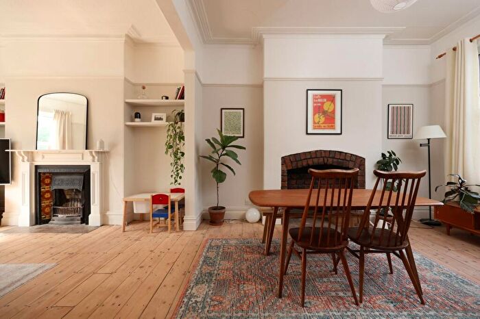 3 Bedroom Terraced House For Sale In Cricklade Road, Bristol, BS7