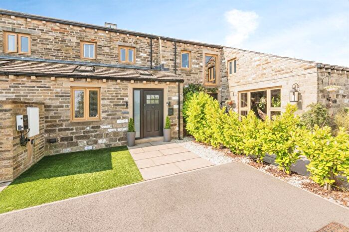 4 Bedroom Detached House For Sale In Scholes Moor Road, Scholes, Holmfirth, HD9