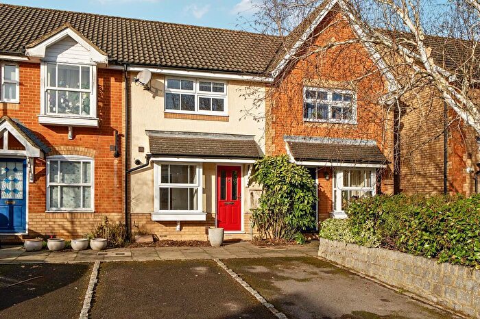 2 Bedroom Terraced House To Rent In Prestwich Place, Botley, OX2