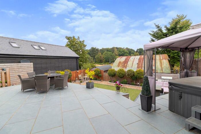 4 Bedroom Character Property For Sale In Mount Pleasant, Aspley Guise, Milton Keynes, MK17