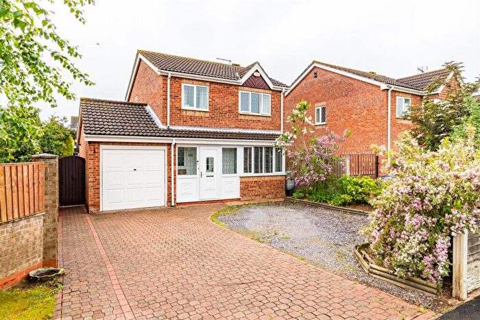 3 Bedroom Detached House For Sale In Robinsons Grove, Hibaldstow, DN20