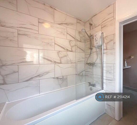 3 Bedroom Terraced House To Rent In Edward Street, New Rossington, Doncaster, DN11