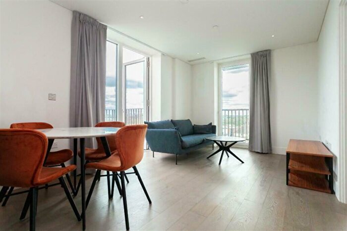 1 Bedroom Flat To Rent In Gartons Way, London, SW11