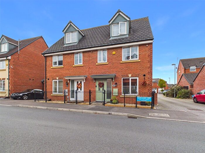 3 Bedroom Semi Detached House For Sale In Matlaske Way Kingsway, Quedgeley, Gloucester, Gloucestershire, GL2