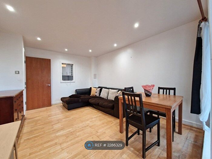 2 Bedroom Flat To Rent In Central House, London, E15