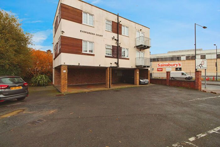 1 Bedroom Flat To Rent In Evergreen Court, Nash Way, Kenton, HA3