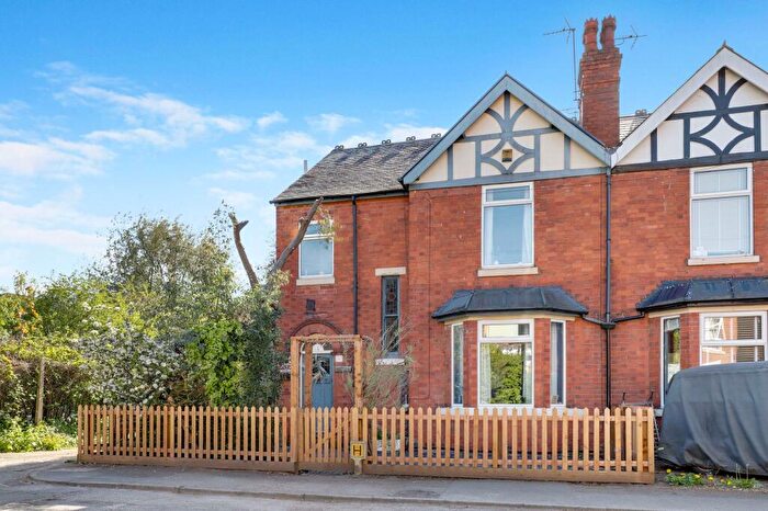 4 Bedroom Semi-Detached House For Sale In Conway Avenue, Carlton, NG4