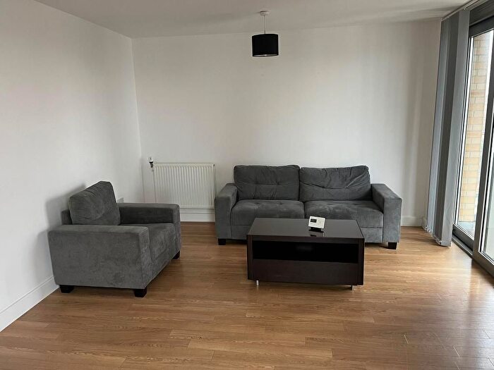 2 Bedroom Flat To Rent In Da Vinci Torre, Loampit Vale, Lewisham, London, SE13