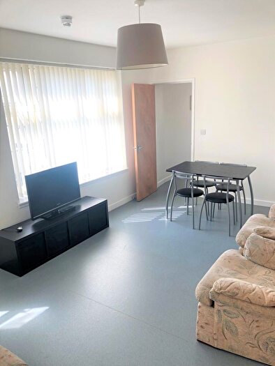 5 Bedroom House To Rent In Dillwyn Street, City Centre, Swansea, SA1