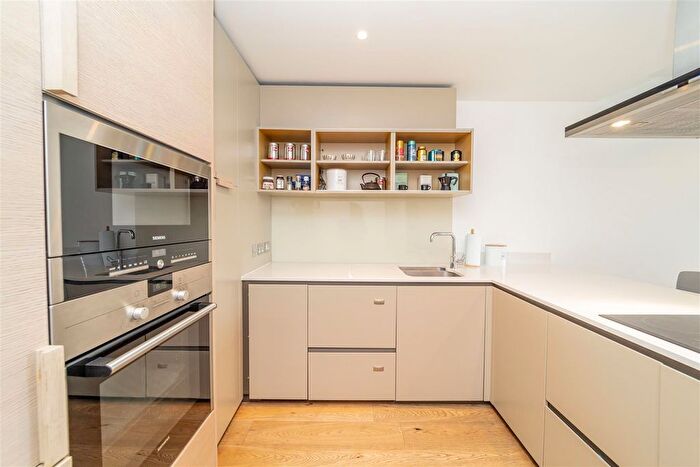 3 Bedroom Flat To Rent In Arthouse, York Way, London, N1C