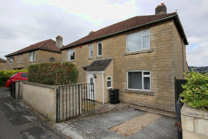 5 Bedroom Semi-Detached House To Rent In The Oval, Bath, BA2