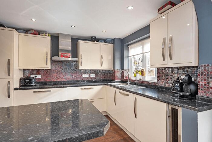 3 Bedroom Semi-Detached House To Rent In West Molesey, KT8