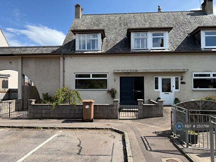 3 Bedroom Semi-Detached House To Rent In Kaimhill Gardens, Aberdeen, AB10