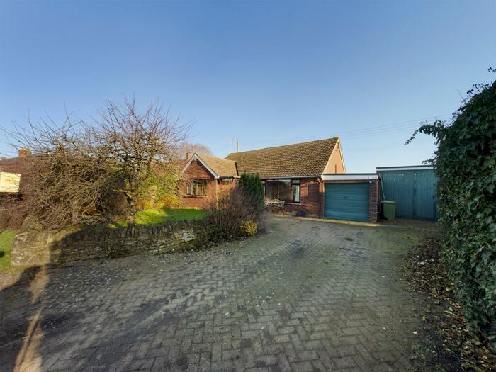 4 Bedroom Detached Bungalow For Sale In Tredington, Tewkesbury, Gloucestershire, GL20