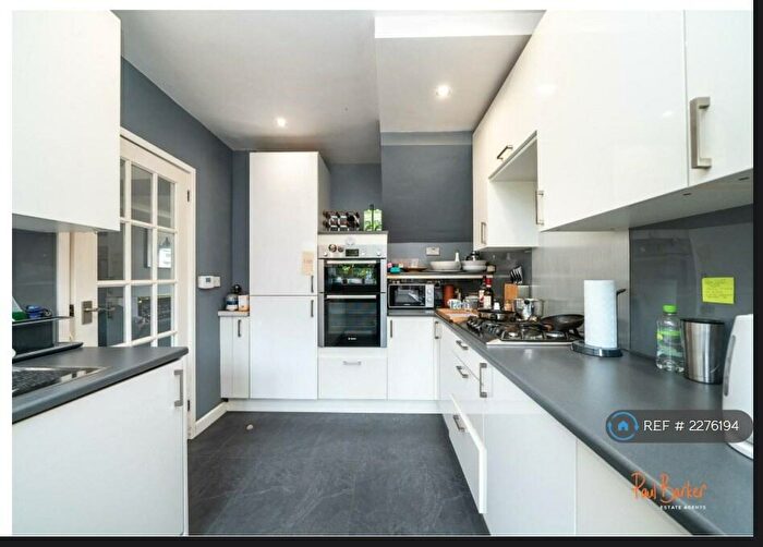 3 Bedroom Terraced House To Rent In Upton Close, Park Street, St. Albans, AL2