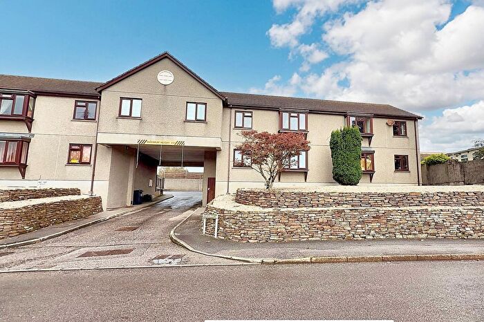 2 Bedroom Flat For Sale In Kernick Road, Penryn, TR10