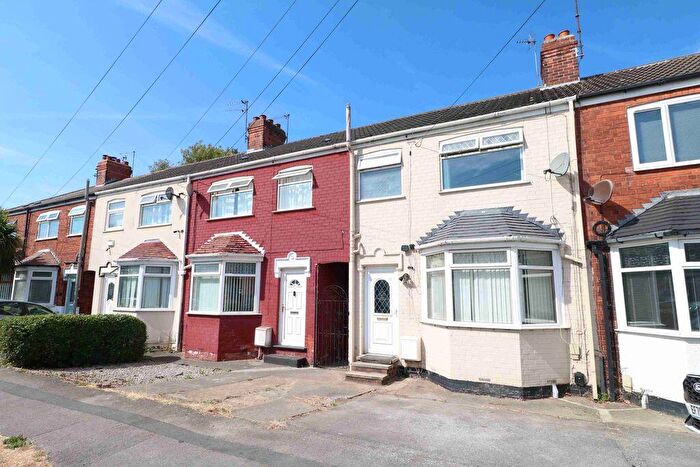 3 Bedroom Terraced House For Sale In Penshurst Avenue, Hessle, HU13