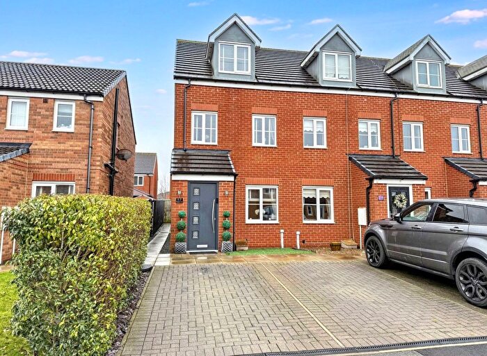 3 Bedroom Town House For Sale In Poppy Lane, Shotton Colliery, Durham, DH6