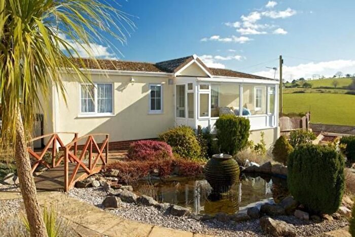 2 Bedroom Mobile/park Home For Sale In , Falcon Park, Totnes Road, Paignton, TQ4