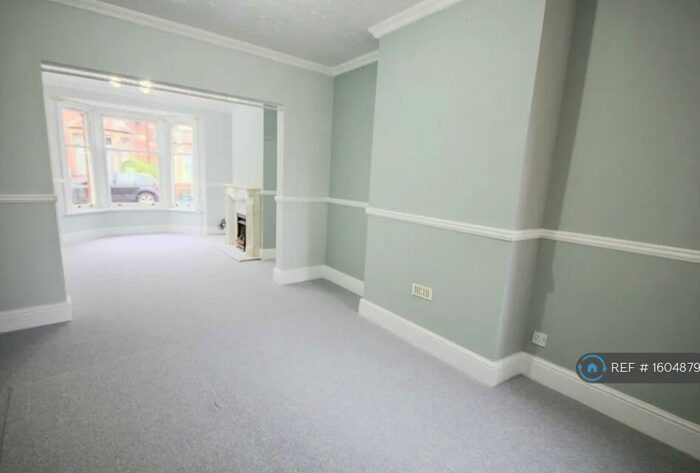 3 Bedroom Terraced House To Rent In Manor Road, Yeovil, BA20