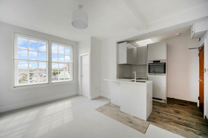 Studio To Rent In Kings Road, London, SW3