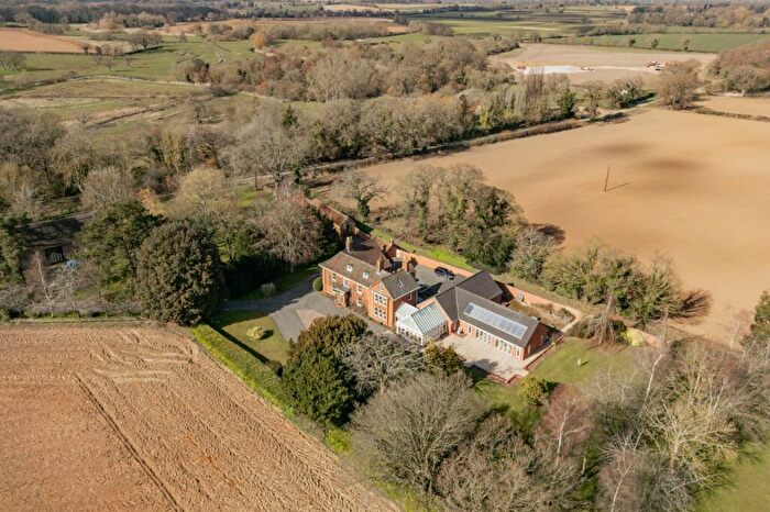 6 Bedroom Detached House For Sale In Drabblegate, Aylsham, Norfolk, NR11