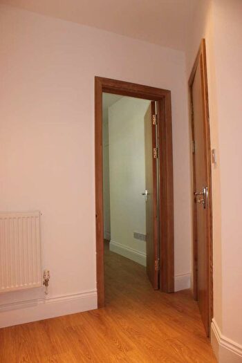 1 Bedroom Studio To Rent In Kingsland Road, London, E8