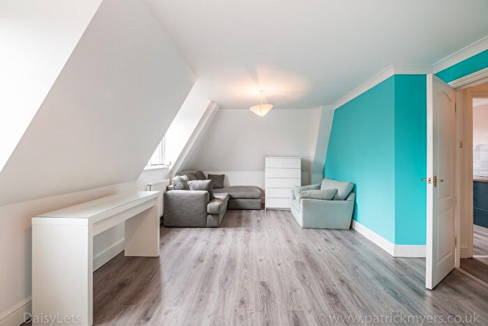 1 Bedroom Flat To Rent In Ravenscroft Road, Penge, London, BR3