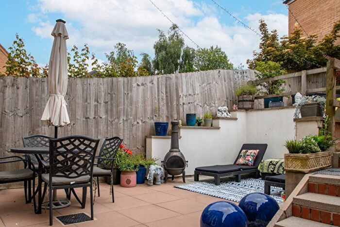 5 Bedroom Detached House To Rent In Dixon Close, Enfield, Redditch, Worcestershire, B97