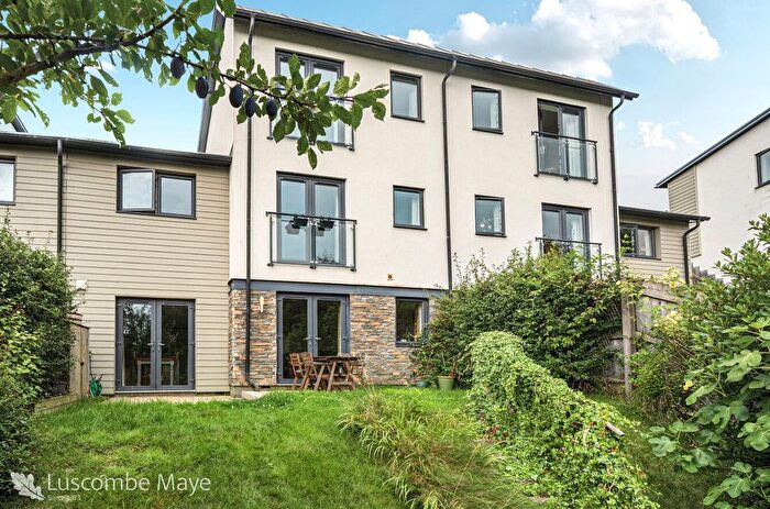 3 Bedroom Semi-detached House For Sale In Follaton Rise, Totnes, TQ9