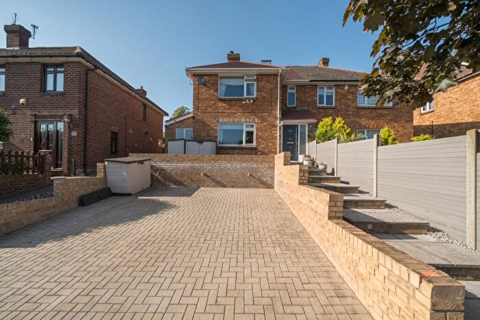 5 Bedroom Semi-Detached House For Sale In Cloonmore Avenue, Orpington, Kent, BR6