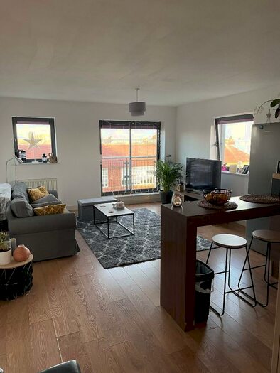 2 Bedroom Apartment To Rent In Mere Lane, Doncaster, South Yorkshire, DN3