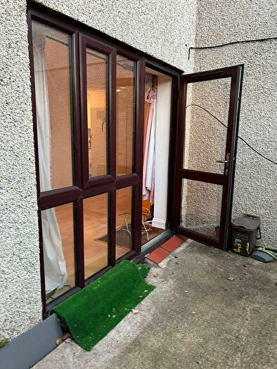 2 Bedroom Flat To Rent In Buttermere Close, Morden, SM4