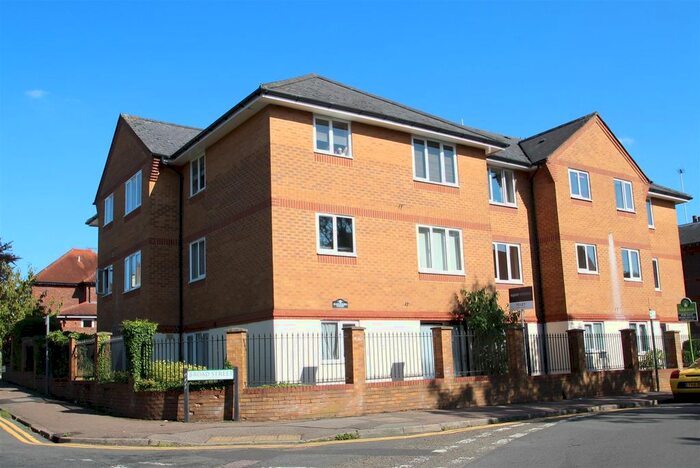1 Bedroom Flat To Rent In Alexandra Road, Hemel Hempstead HP2