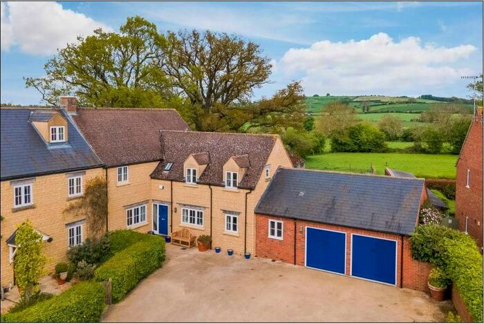 4 Bedroom Semi-Detached House To Rent In Stourton, Warwickshire, CV36