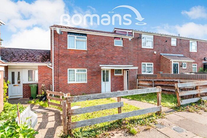 3 Bedroom Terraced House To Rent In Schubert Road, Basingstoke, RG22