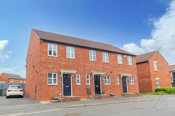 2 Bedroom End Of Terrace House To Rent In Wood Street, Warsop, Mansfield, NG20