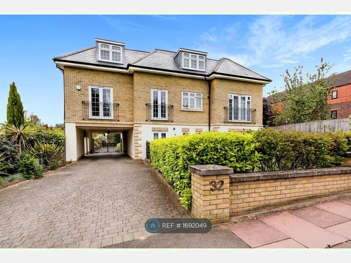 2 Bedroom Flat To Rent In Bromley, Bromley, BR2