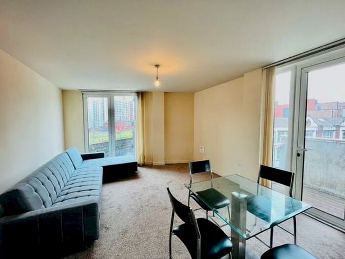 1 Bedroom Apartment To Rent In Spectrum, Salford, M3