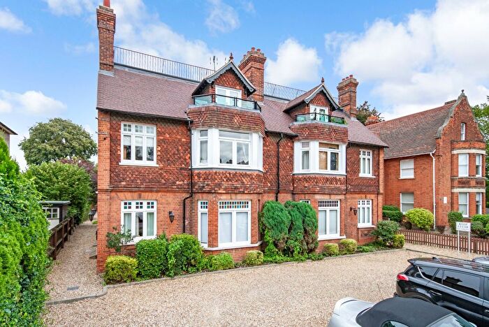 2 Bedroom Flat To Rent In Hartingdon House, Hills Road, Cambridge, CB2