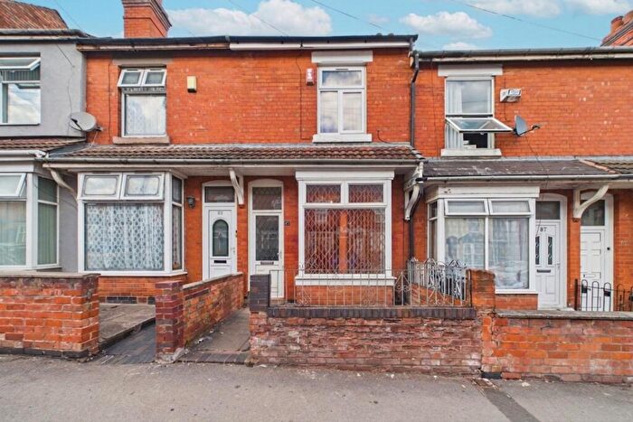 3 Bedroom Terraced House For Sale In Evelyn Road, Birmingham, B11