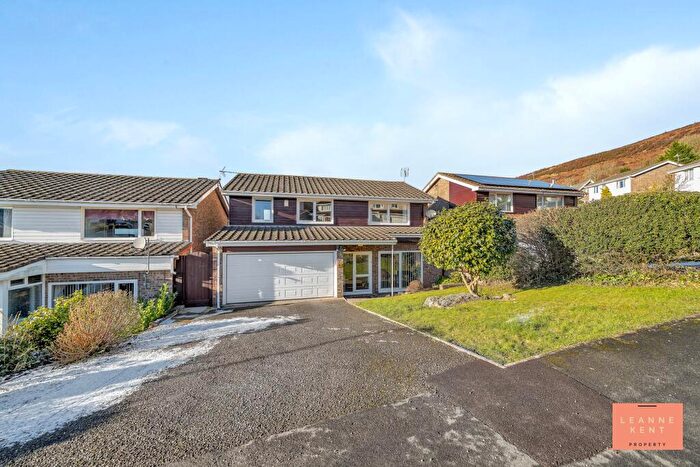 4 Bedroom Detached House For Sale In Royal Oak Close, Machen, CF83