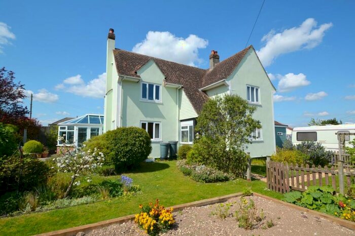 4 Bedroom Detached House For Sale In Pimperne, DT11