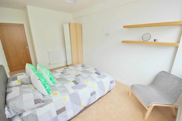 1 Bedroom Flat To Rent In Arundel Street, Portsmouth, PO1
